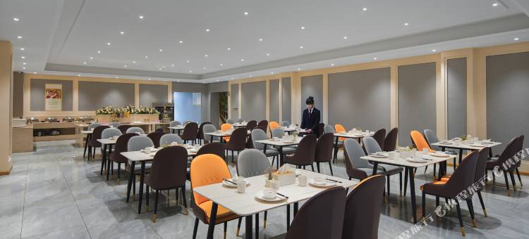 维也纳3好酒店(阜阳阜南国际汽车城店)图片