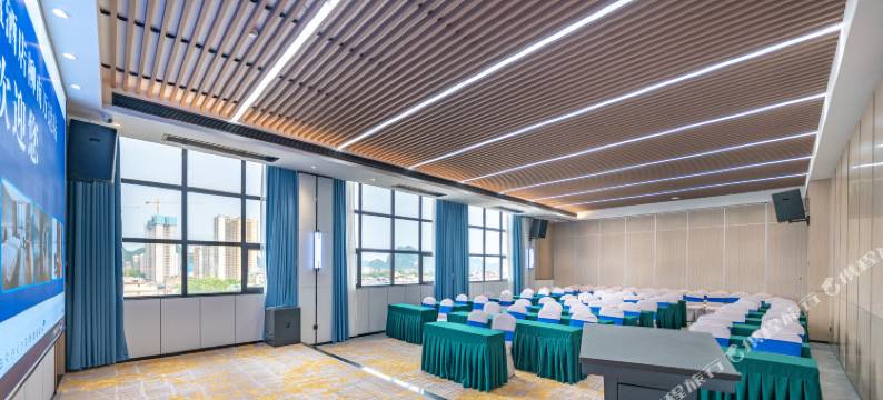 蔚蓝酒店(柳州柳南万达店)图片