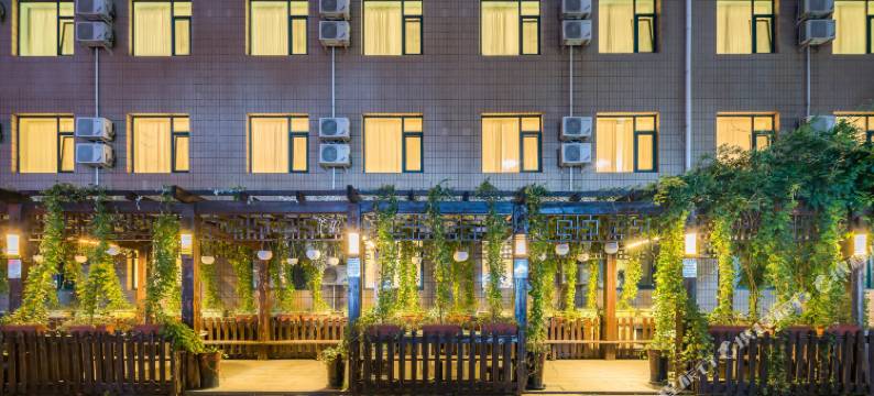 贯通现代酒店(北京国展光熙门地铁站店)图片