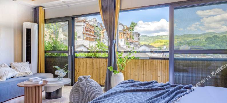 上房揭瓦·设计师花园美宿(芙蓉镇大瀑布店)图片