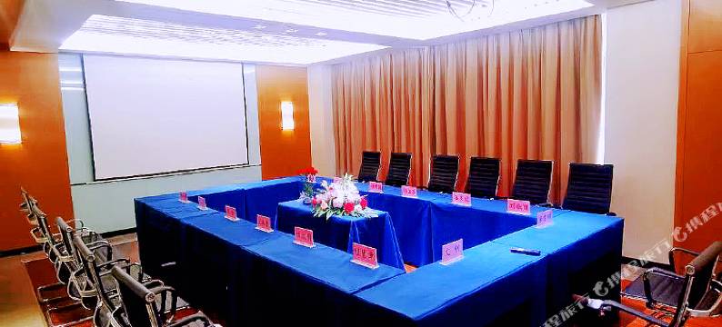 济南高新万达广场天辰路亚朵酒店图片