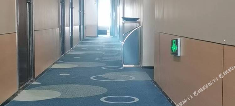 云上电竞电影酒店(临沂大学城国际博览中心店)图片