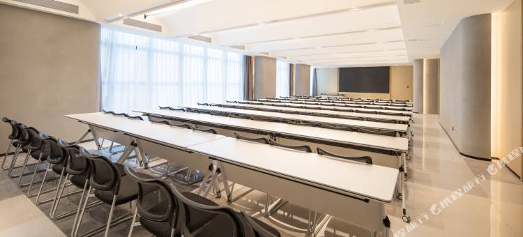 云颐自在酒店(准格尔旗政府店)图片