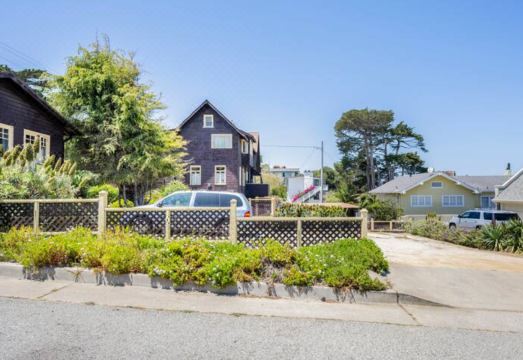 Another Day in ParadiseHotel Overview