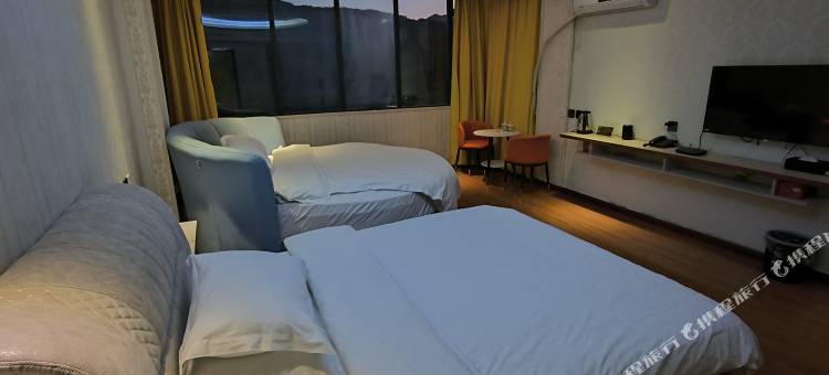 龙里龙瑞银河酒店图片