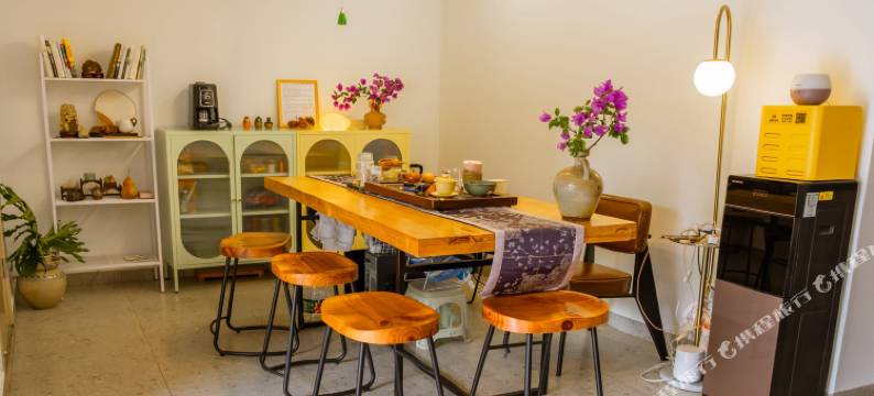 弥勒红河树影青年旅舍图片