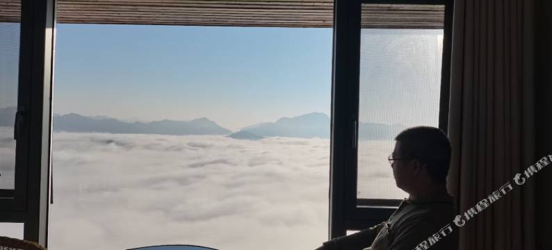 谁在秋千民宿图片