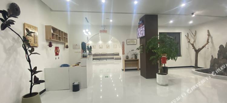 云起民宿 (开封万岁山武侠城清明上河园店)图片