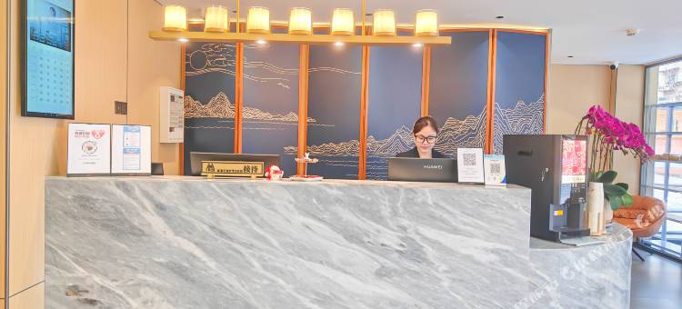 美程酒店(大连星海广场台山街店)图片