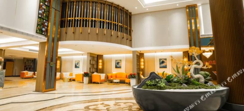 民航金盛国际康养酒店(兴义桔山广场梦乐城购物中心店)图片