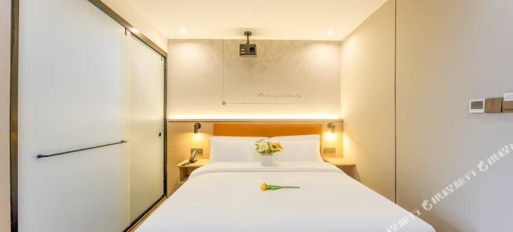 柏曼酒店(珠海情侣路海滨泳场店)图片