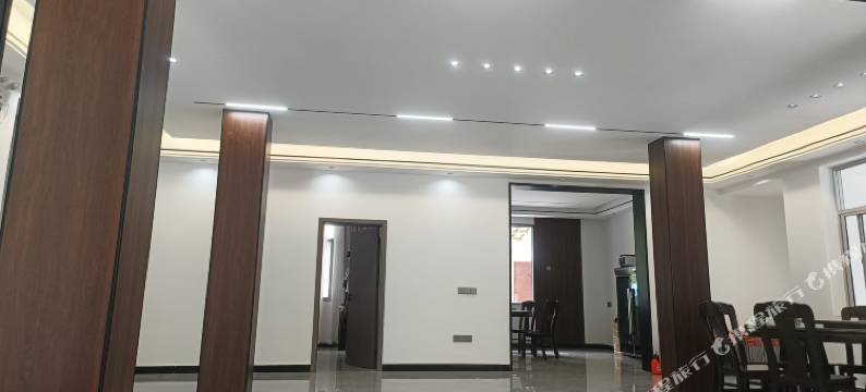 雾与山房图片