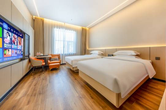 格尔木枫锦酒店(盐湖广场店)