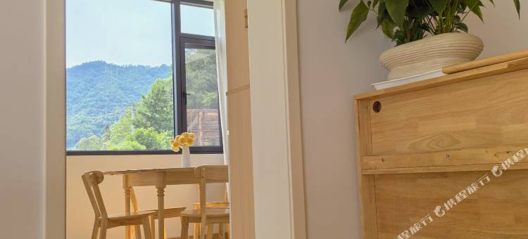 宁陕溪畔居民宿图片