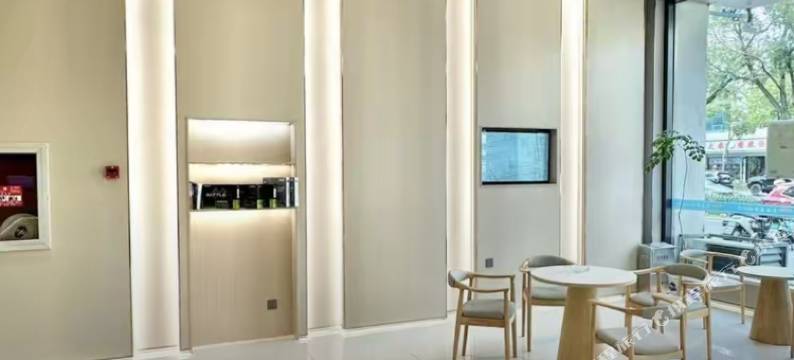 悠游电竞酒店(昆山花桥地铁站店)图片