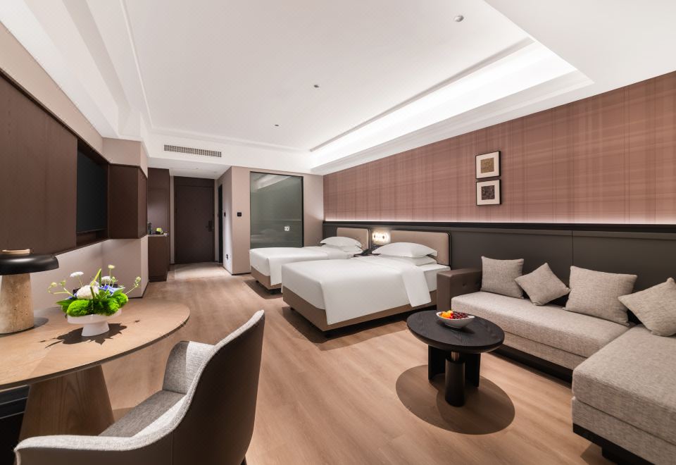 Genpla Hotel by Shenzhen Metro over view
