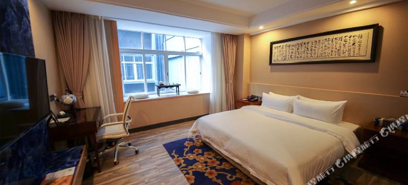 东方誉采酒店(佛山陶瓷总部基地湖涌地铁站店)图片