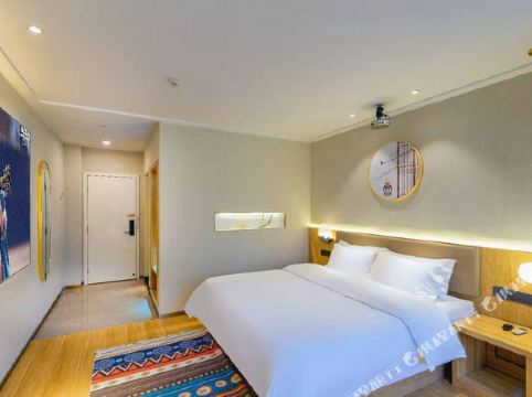 丽兹酒店(武汉工程大学店)