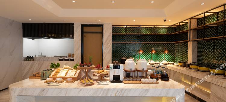 蚌埠市中心胜利中路亚朵酒店图片