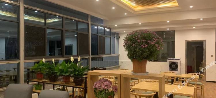 禄劝枫叶酒店图片