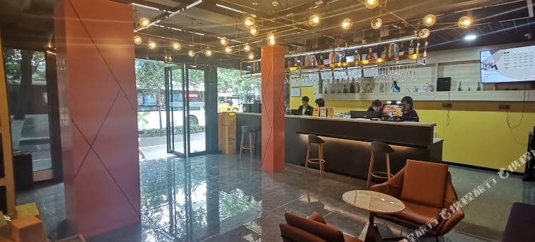 Y酒店(西安钟楼北大街交大附属二院店)图片