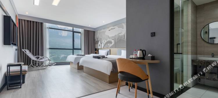 途客中国轻居酒店(恩施大峡谷店)图片