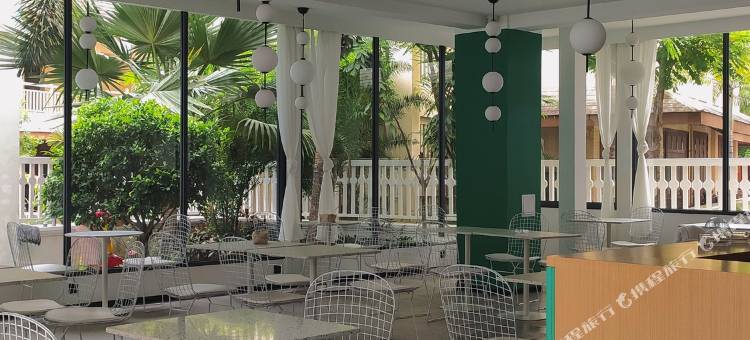 西双版纳亦森酒店(告庄西双景星光夜市店)图片