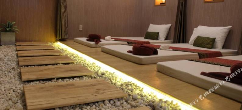 帕府纳卡拉酒店(Phrae Nakara Hotel)图片