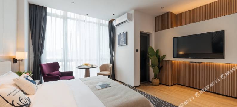 丽途·LIVETOUR城市轻居(广州绿地中央广场神舟路地铁站店)图片