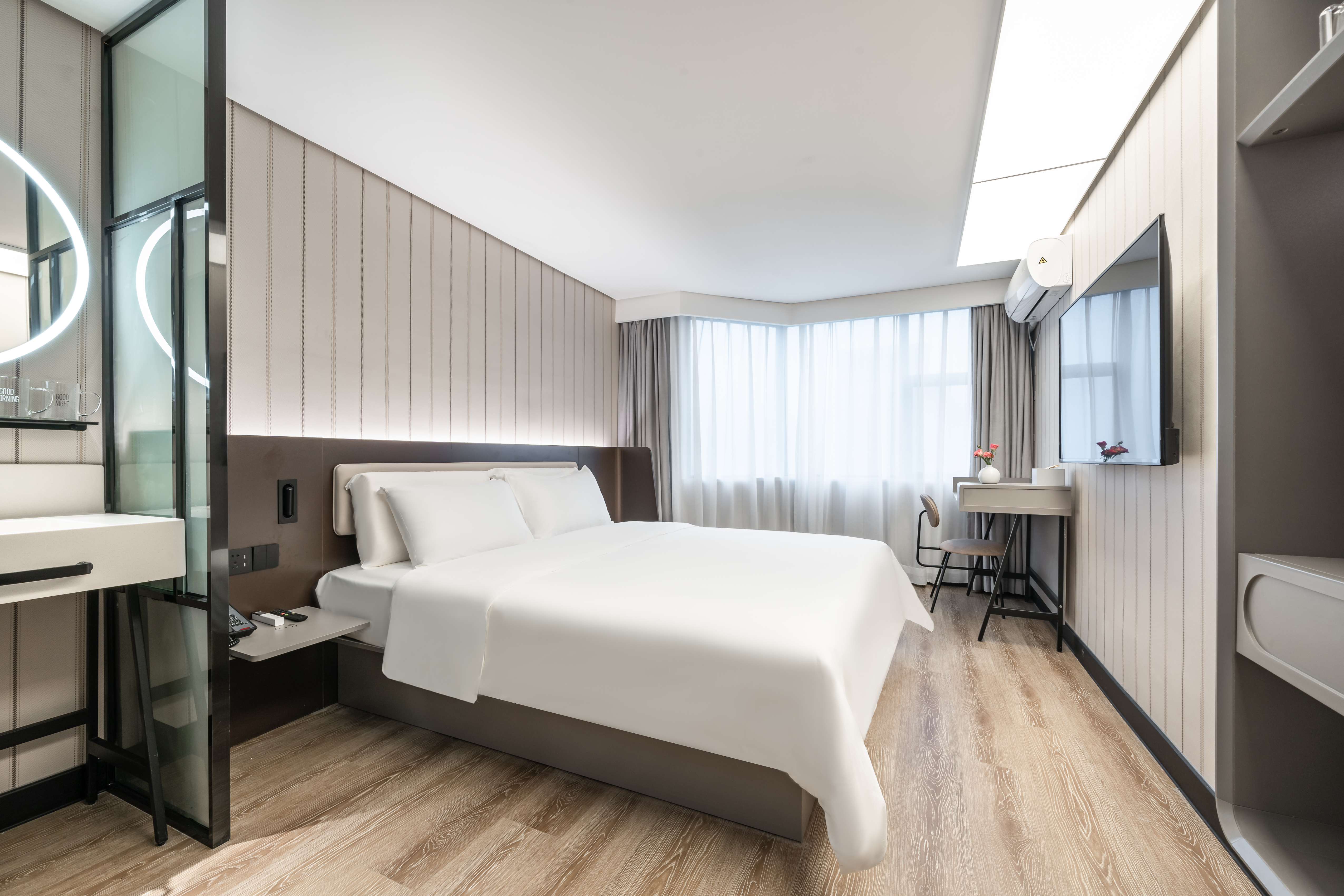 HanTing Hotel (Zhuhai Gongbei Port Qinglv South Road) Over view