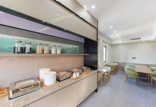 JI Hotel (Hangzhou Wulinmen Subway Station) Hotel Overview