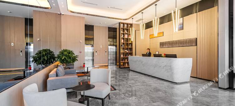 北半球酒店(工业大学中央大街店)图片