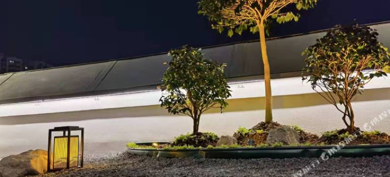 龙跃酒店(襄阳火车站万达广场店)图片