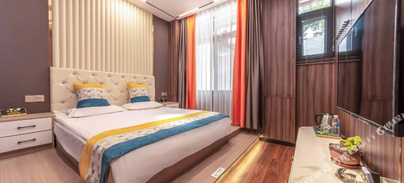 街子古镇春梅后花园图片