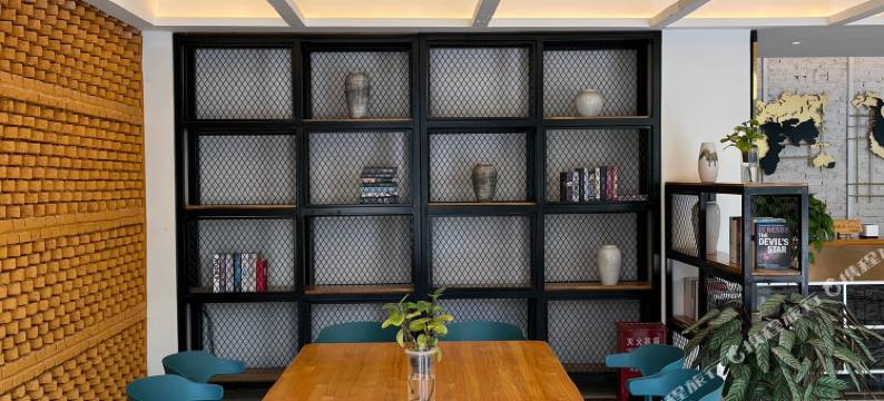 后来精品酒店(杨林大学城城市学院店)图片