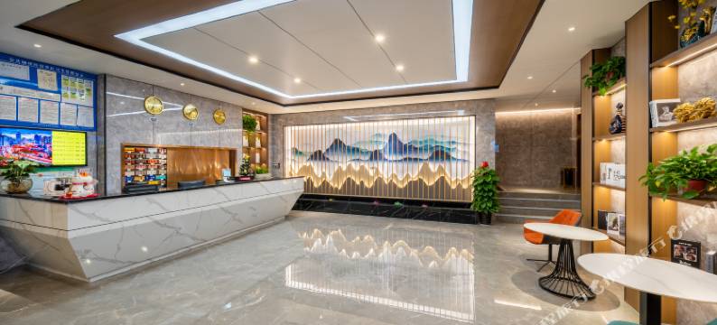 南宁二三角酒店(大沙田金象大道地铁站店)图片