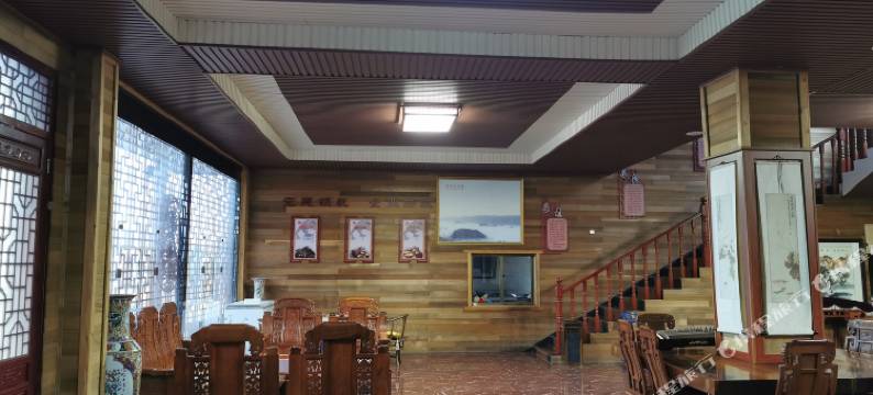 镇巴观云山庄图片