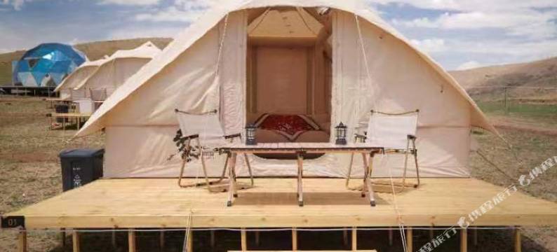 阿斯嘎火山露营地图片