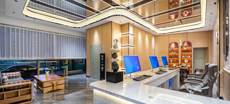 丽呈睿轩酒店(昆明长水国际机场店)图片