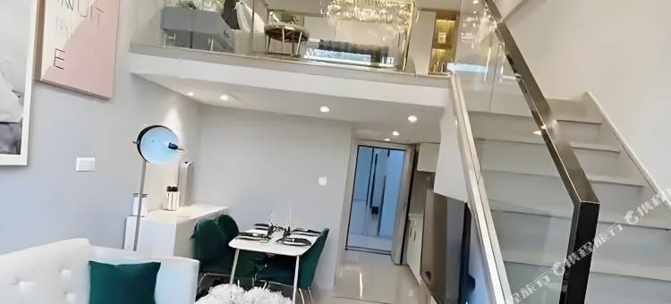鹿鼎商务Loft酒店公寓(艾溪湖东地铁站店)图片