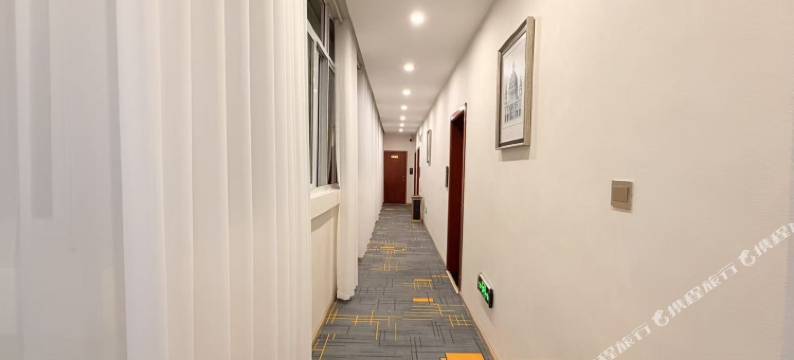 柏瑞酒店(保山五洲国际广场店)图片