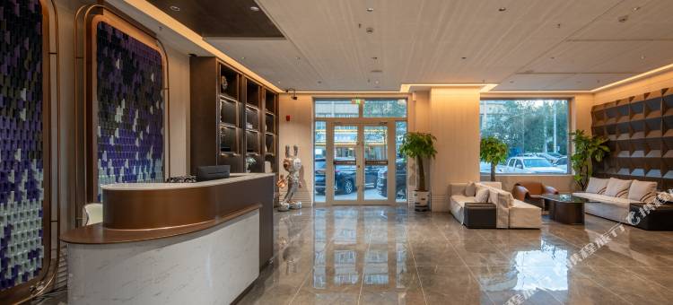 美豪R酒店(德令哈海子诗歌陈列馆店)图片