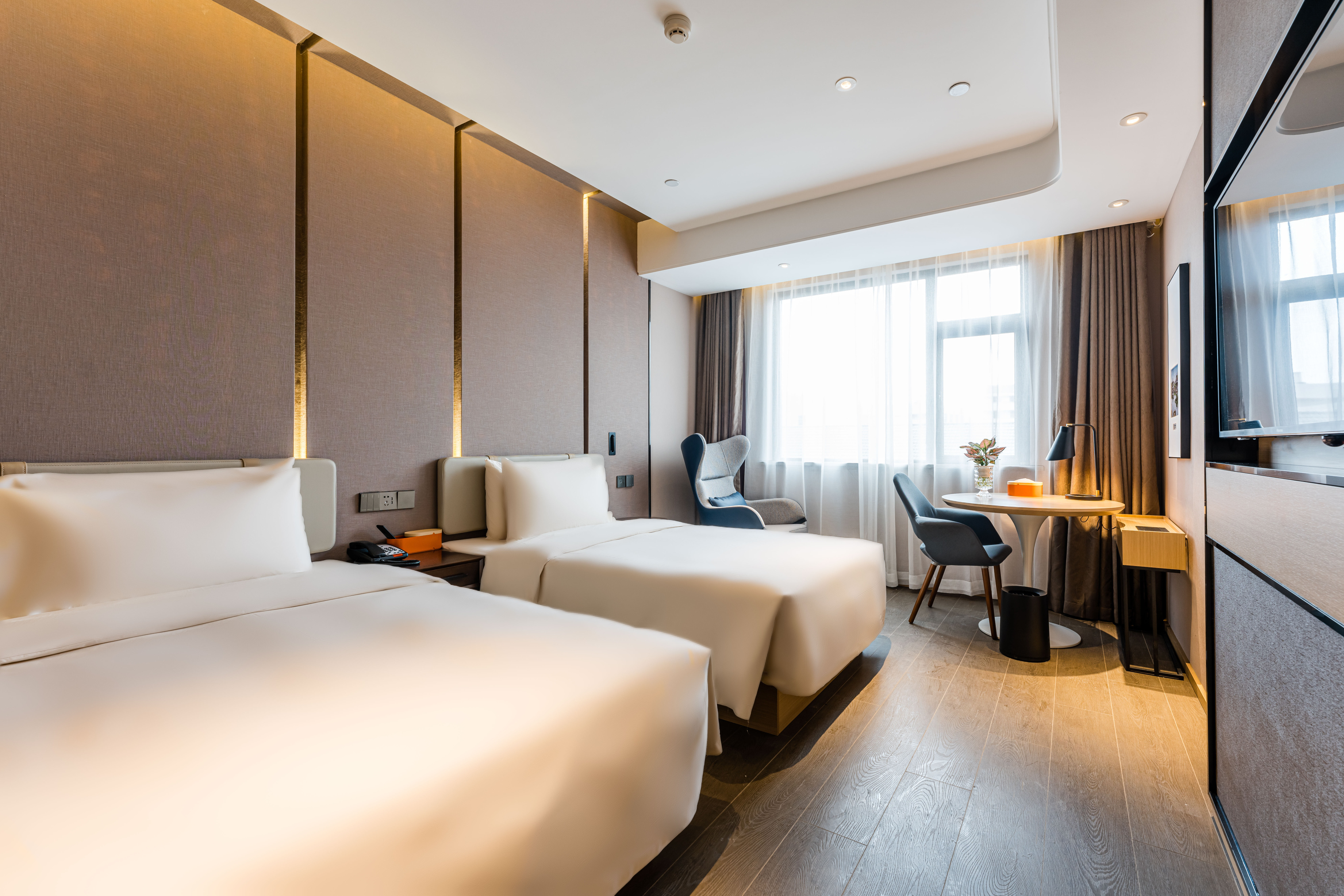 Atour Hotel Xingsheng Street  Wuyue Plaza Shengzhou  Shaoxing Over view
