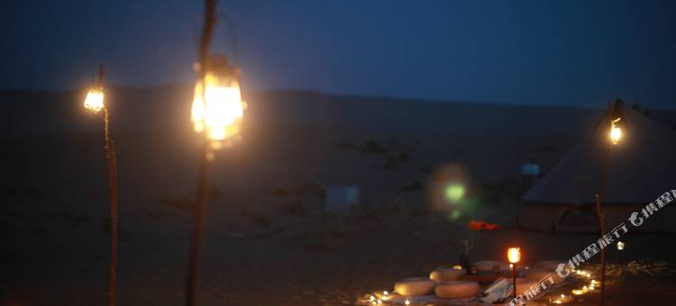 敦煌漠西国际沙漠露营基地图片