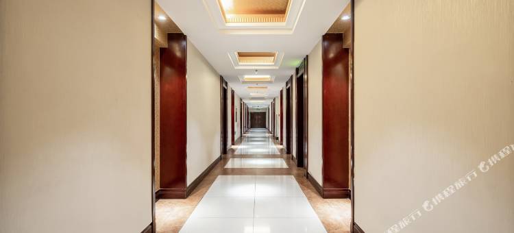 人民大厦酒店(沈阳北站皇姑万象汇店)图片