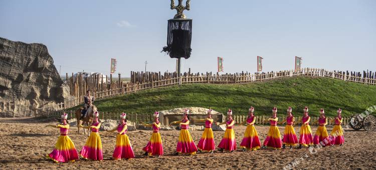 鄂尔多斯草原度假区图片