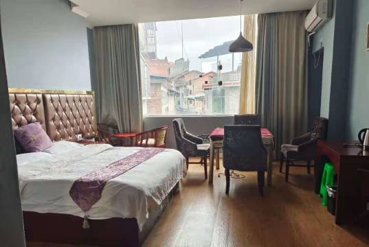 万源金玉阳光民宿