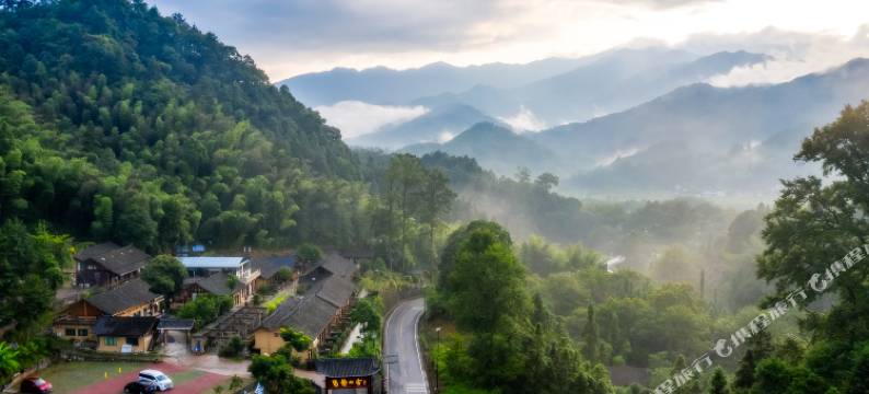 川上语·梵静山舍民宿图片