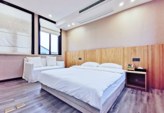 Mu Qinghua Stream courtyard home stayHotel Overview