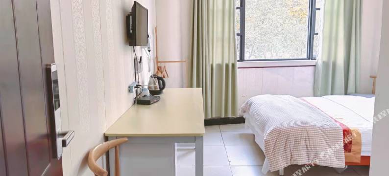 眉山巴适啦旅馆图片